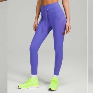 Lululemon Cargo Super-High-Rise Hiking Tight 25”